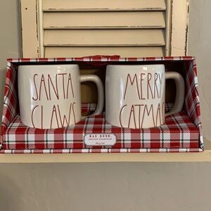 𝅺rae Dunn pet lovers coffee mugs. Christmas themed